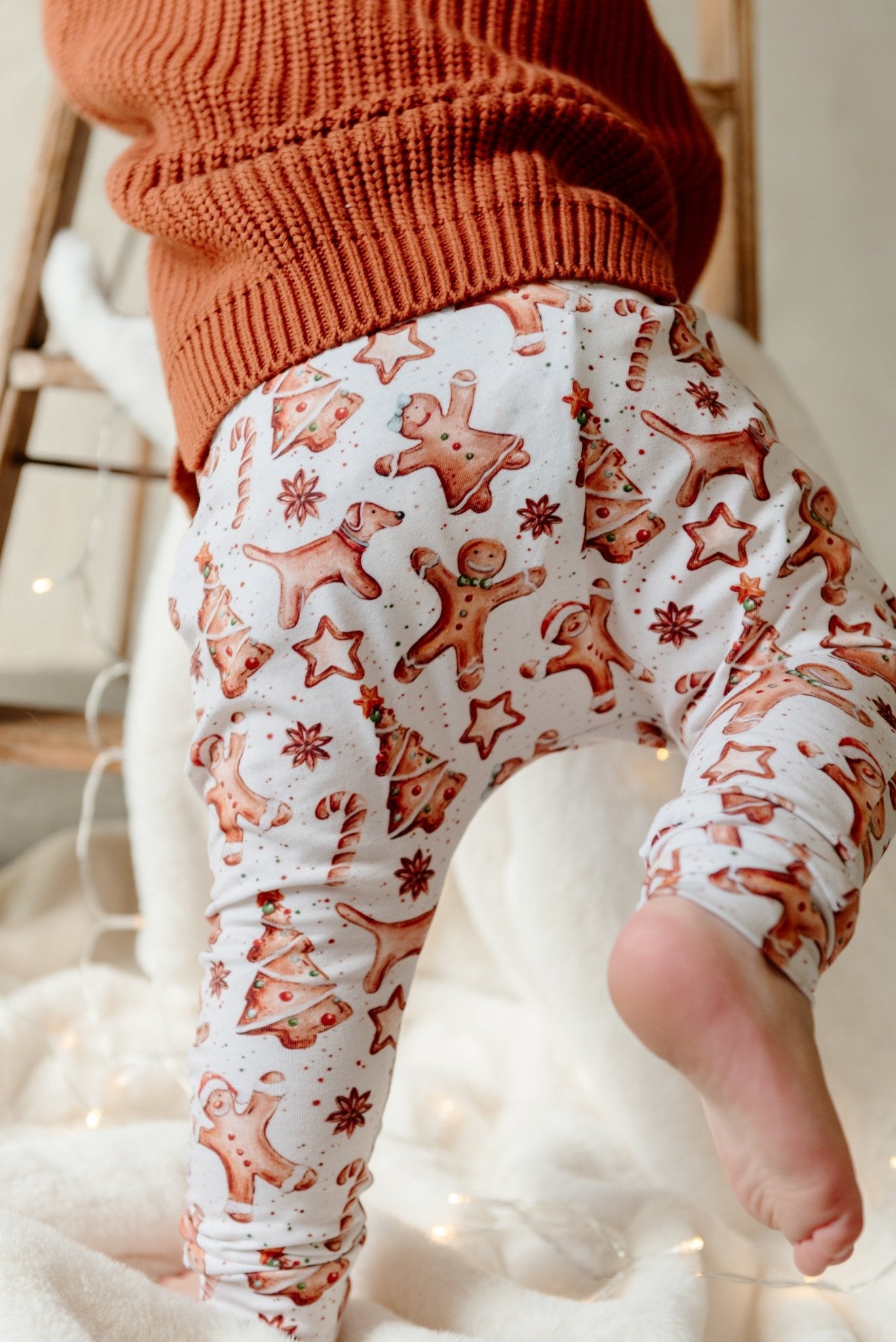 2023 Gingerbread Leggings